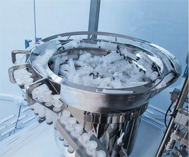 Automatic Plastic Capping Gel Prefilled Syringes Filling Machine